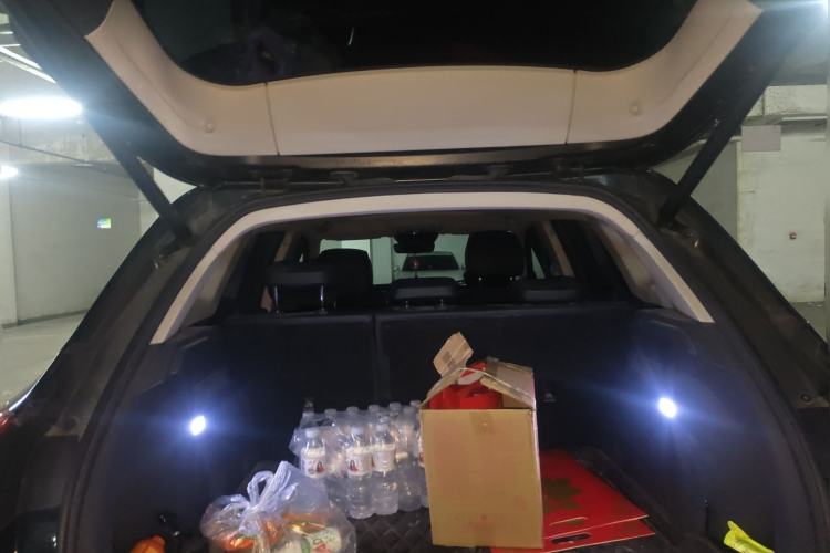 Used Hongqi HS5 2019 2.0T Smart Connect Flagship Edition Trunk