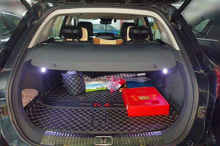 Used Hongqi HS5 2019 2.0T Smart Connect Flagship Edition Trunk