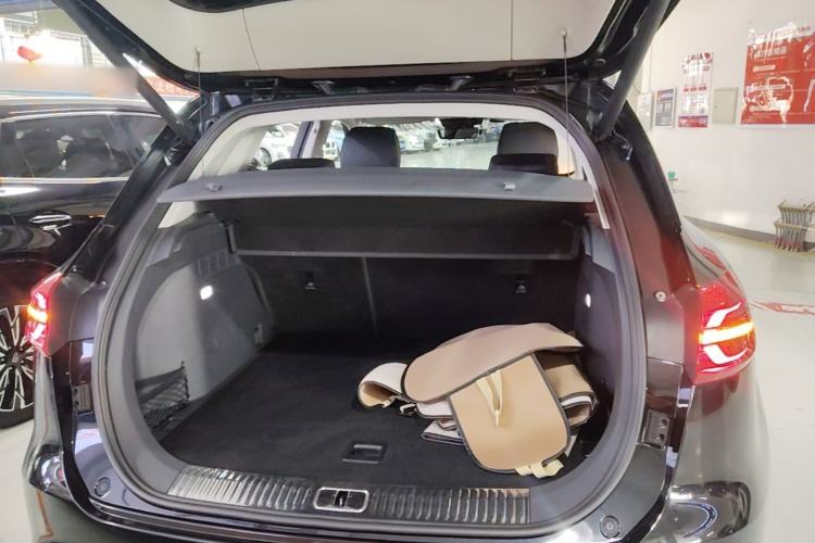 Used Hongqi HS5 2019 2.0T Smart Connect Flagship All-Wheel-Drive Version Trunk