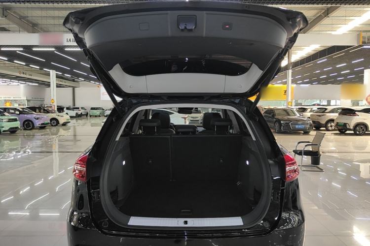 Used Hongqi HS5 2019 2.0T Smart Connect Flagship Edition Trunk