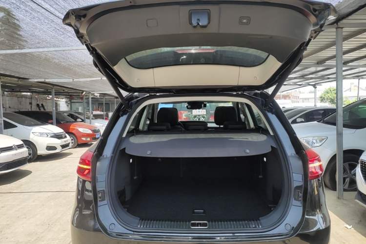 Used Hongqi HS5 2019 2.0T Smart Connect Flagship Edition Trunk