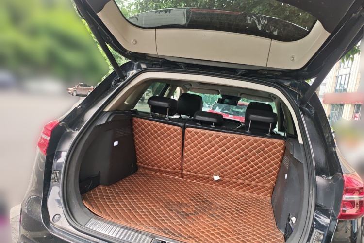 Used Hongqi HS5 2019 2.0T Smart Connect Flagship All-Wheel-Drive Version Trunk