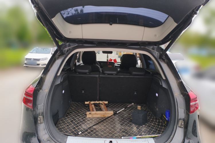 Used Hongqi HS5 2019 2.0T Smart Connect Flagship Edition Trunk