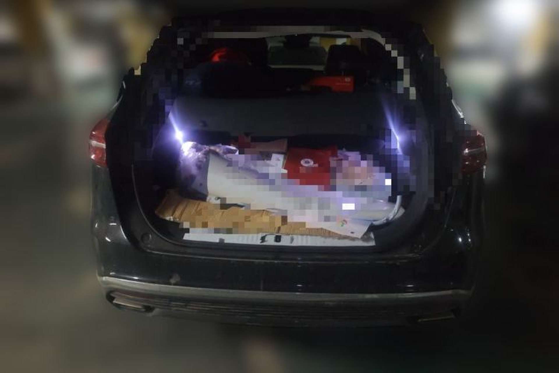 Used Hongqi HS5 2019 2.0T Smart Connect Flagship All-Wheel-Drive Version Trunk
