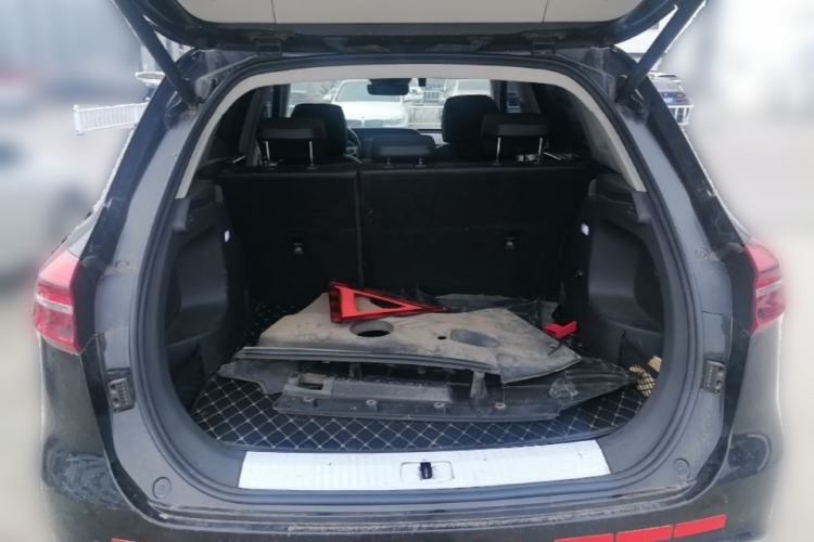 Used Hongqi HS5 2019 2.0T Smart Connect Flagship All-Wheel-Drive Version Trunk