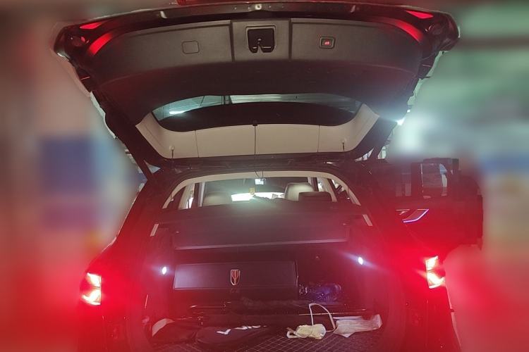 Used Hongqi HS5 2019 2.0T Smart Connect Flagship Edition Trunk