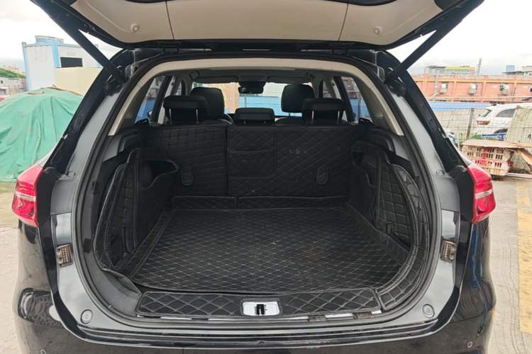 Used Hongqi HS5 2019 2.0T Smart Connect Flagship Edition Trunk