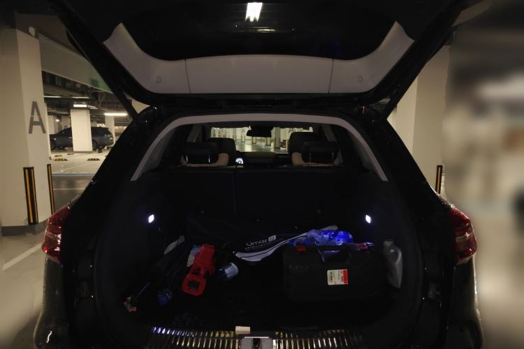 Used Hongqi HS5 2019 2.0T Smart Connect Flagship All-Wheel-Drive Version Trunk