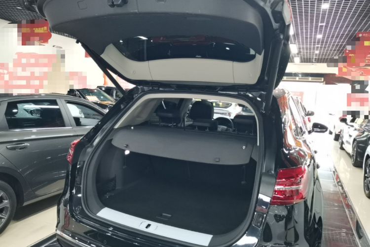 Used Hongqi HS5 2019 2.0T Smart Connect Flagship All-Wheel-Drive Version Trunk