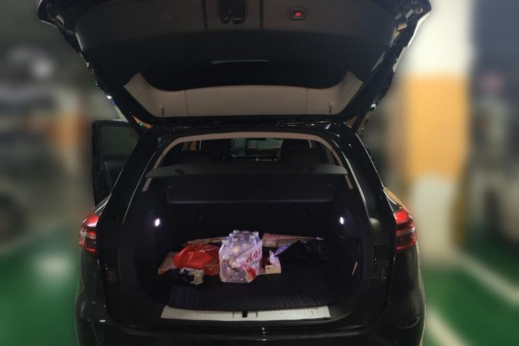 Used Hongqi HS5 2019 2.0T Smart Connect Flagship Edition Trunk