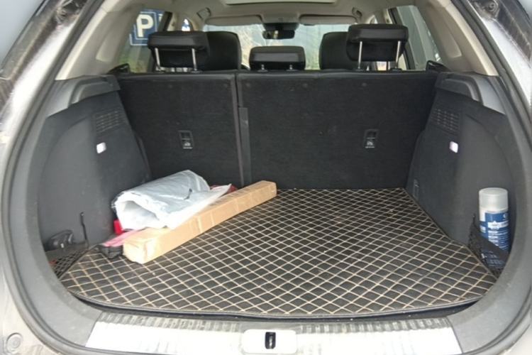 Used Hongqi HS5 2019 2.0T Smart Connect Flagship Edition Trunk