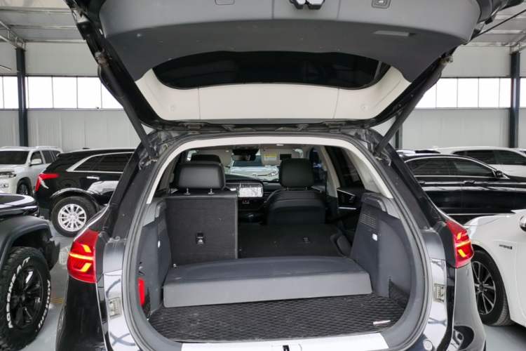 Used Hongqi HS5 2019 2.0T Smart Connect Flagship Edition Trunk