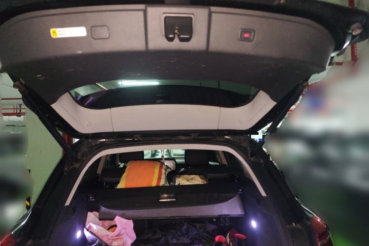Used Hongqi HS5 2019 2.0T Smart Connect Flagship Edition Trunk