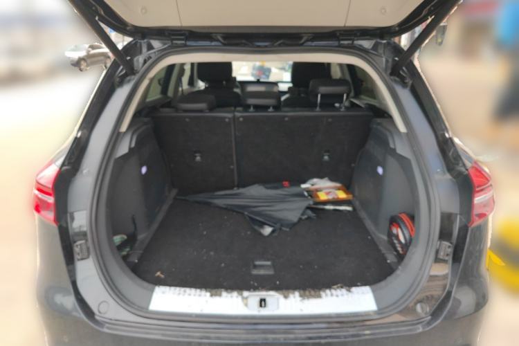Used Hongqi HS5 2019 2.0T Smart Connect Flagship All-Wheel-Drive Version Trunk