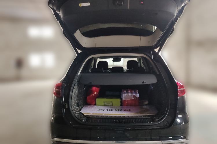 Used Hongqi HS5 2019 2.0T Smart Connect Flagship All-Wheel-Drive Version Trunk