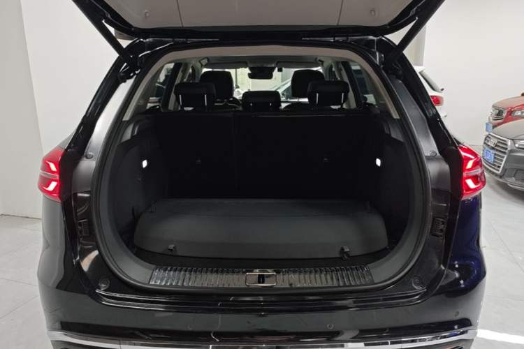 Used Hongqi HS5 2019 2.0T Smart Connect Flagship Edition Trunk