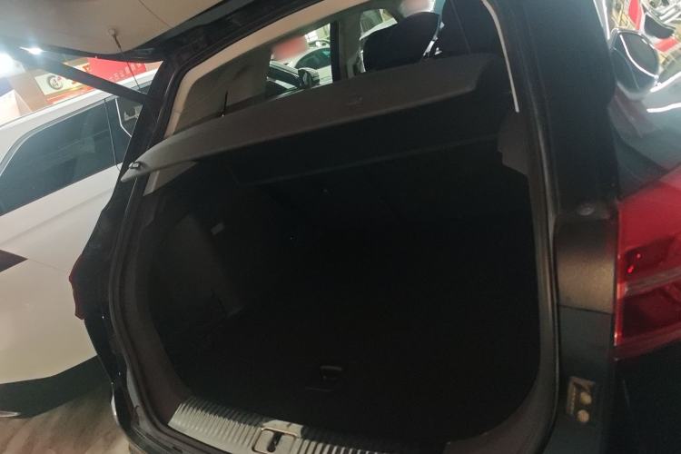 Used Hongqi HS5 2019 2.0T Smart Connect Flagship Edition Trunk