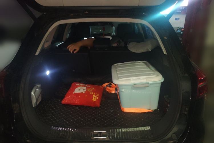 Used Hongqi HS5 2019 2.0T Smart Connect Flagship Edition Trunk