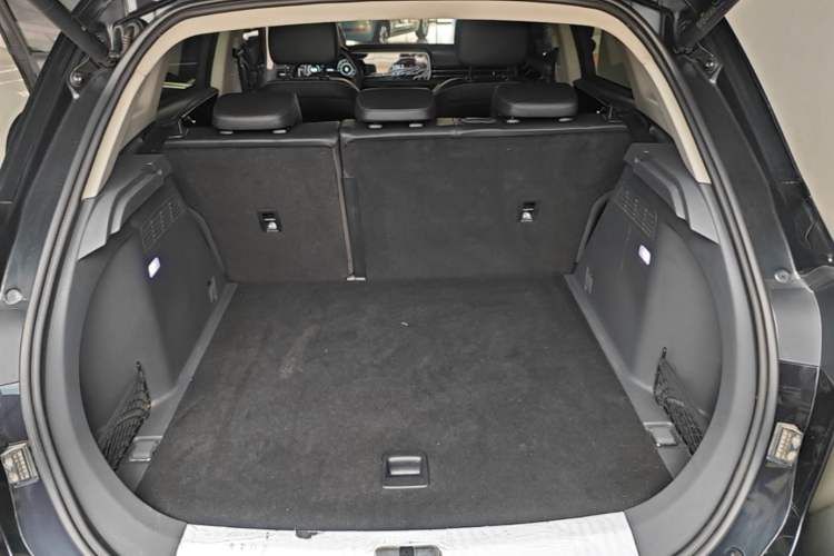 Used Hongqi HS5 2019 2.0T Smart Connect Flagship All-Wheel-Drive Version Trunk