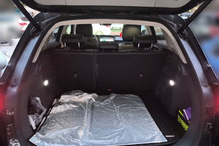 Used Hongqi HS5 2019 2.0T Smart Connect Flagship Edition Trunk