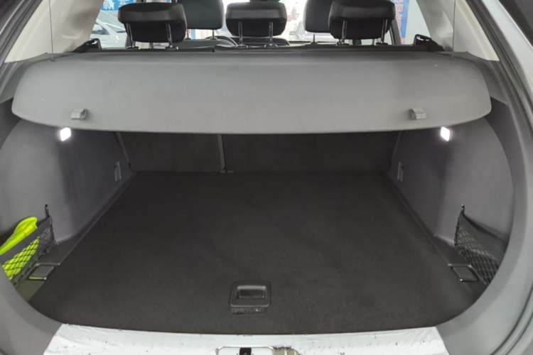 Used Hongqi HS5 2019 2.0T Smart Connect Flagship Edition Trunk