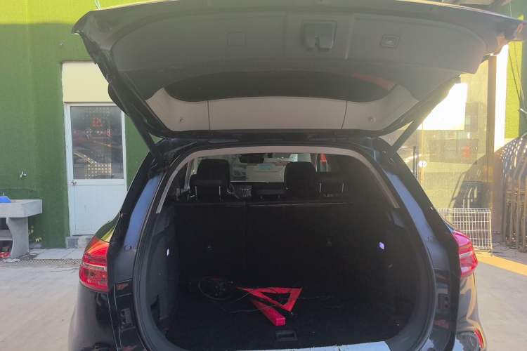 Used Hongqi HS5 2019 2.0T Smart Connect Flagship All-Wheel-Drive Version Trunk