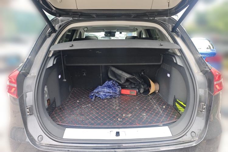 Used Hongqi HS5 2019 2.0T Smart Connect Flagship All-Wheel-Drive Version Trunk