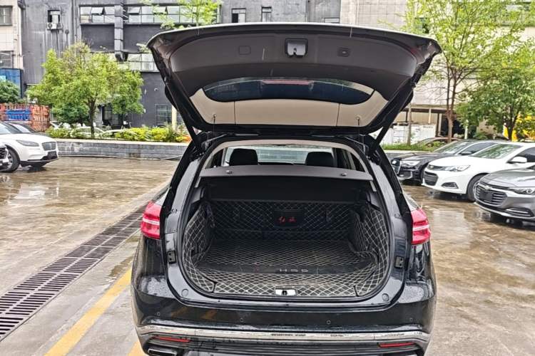 Used Hongqi HS5 2019 2.0T Smart Connect Flagship Edition Trunk
