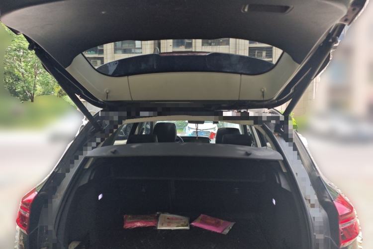 Used Hongqi HS5 2019 2.0T Smart Connect Flagship Edition Trunk