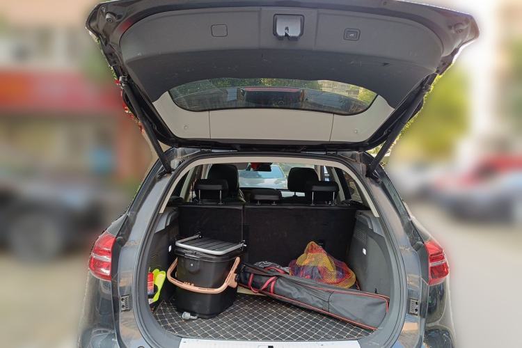 Used Hongqi HS5 2019 2.0T Smart Connect Flagship Edition Trunk