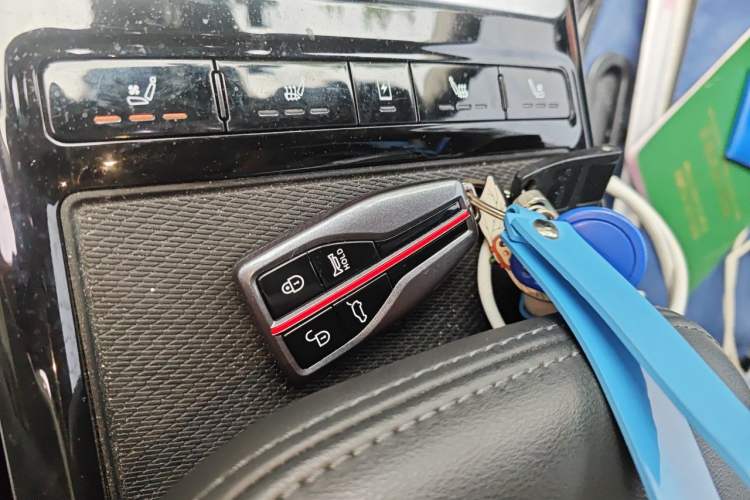 Used Hongqi HS5 2019 2.0T Smart Connect Flagship All-Wheel-Drive Version Vehicle Key