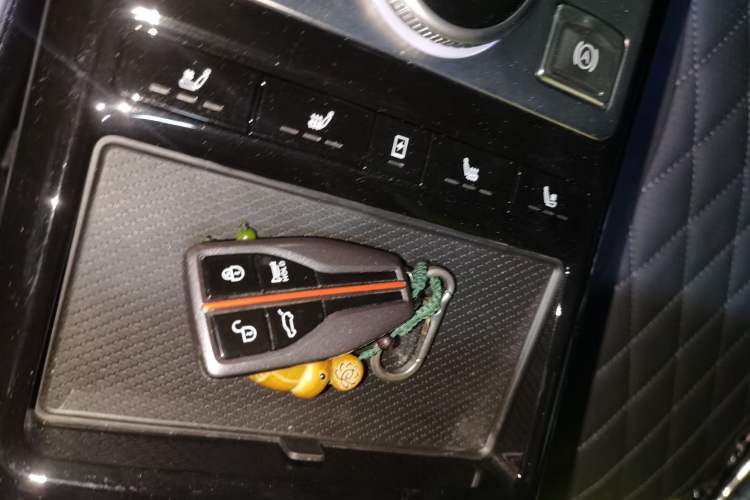 Used Hongqi HS5 2019 2.0T Smart Connect Flagship All-Wheel-Drive Version Vehicle Key