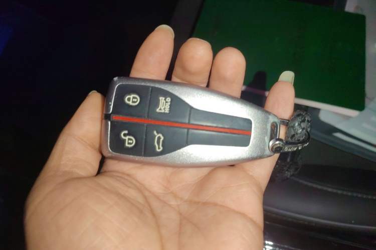 Used Hongqi HS5 2019 2.0T Smart Connect Flagship Edition Vehicle Key