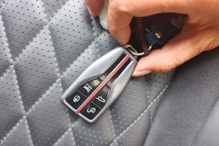 Used Hongqi HS5 2019 2.0T Smart Connect Flagship Edition Vehicle Key