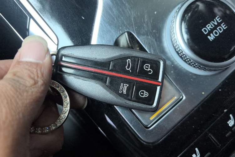 Used Hongqi HS5 2019 2.0T Smart Connect Flagship All-Wheel-Drive Version Vehicle Key