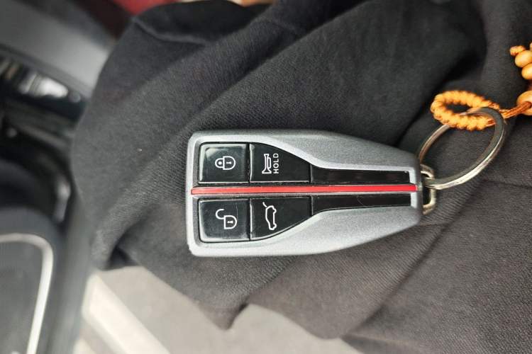Used Hongqi HS5 2019 2.0T Smart Connect Flagship Edition Vehicle Key