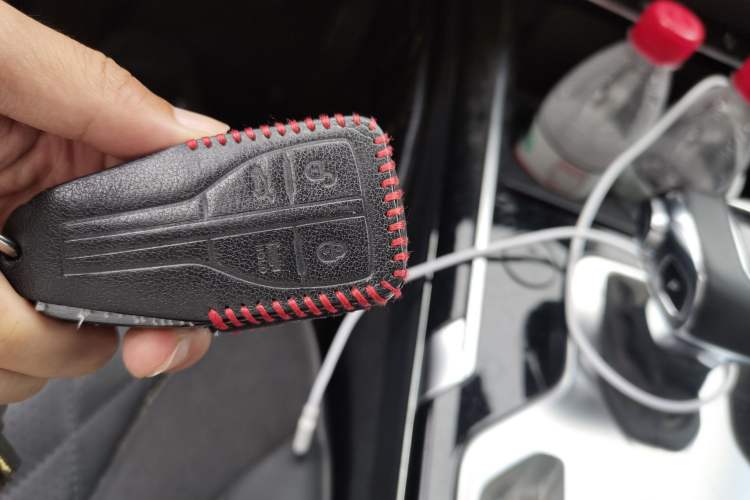 Used Hongqi HS5 2019 2.0T Smart Connect Flagship All-Wheel-Drive Version Vehicle Key