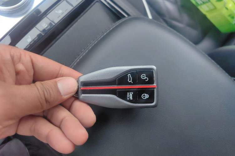 Used Hongqi HS5 2019 2.0T Smart Connect Flagship Edition Vehicle Key