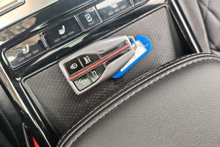 Used Hongqi HS5 2019 2.0T Smart Connect Flagship Edition Vehicle Key