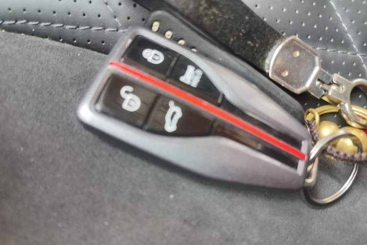 Used Hongqi HS5 2019 2.0T Smart Connect Flagship All-Wheel-Drive Version Vehicle Key