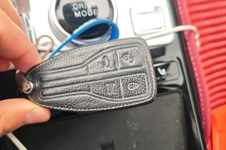 Used Hongqi HS5 2019 2.0T Smart Connect Flagship Edition Vehicle Key