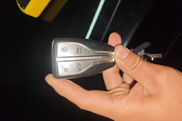 Used Hongqi HS5 2019 2.0T Smart Connect Flagship All-Wheel-Drive Version Vehicle Key