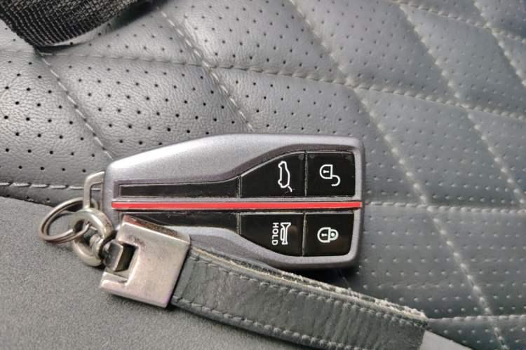 Used Hongqi HS5 2019 2.0T Smart Connect Flagship All-Wheel-Drive Version Vehicle Key