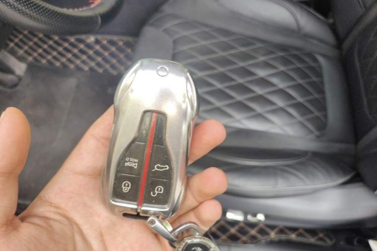 Used Hongqi HS5 2019 2.0T Smart Connect Flagship Edition Vehicle Key