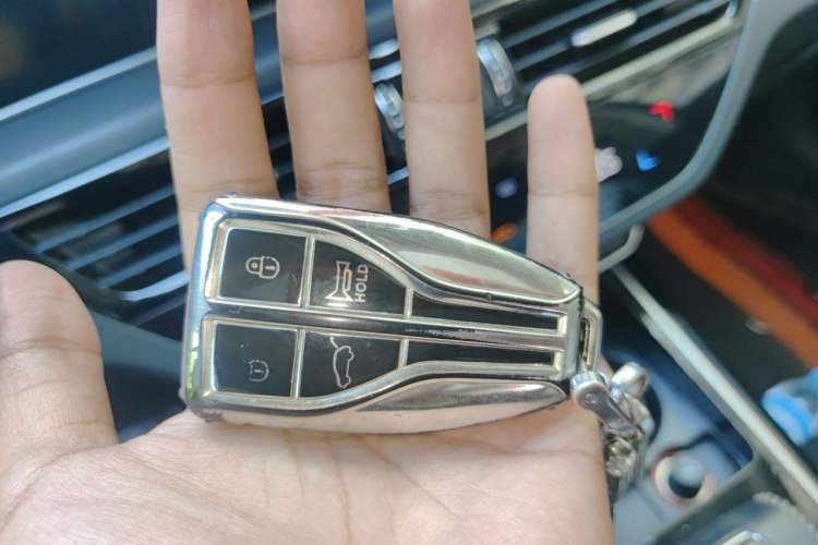 Used Hongqi HS5 2019 2.0T Smart Connect Flagship All-Wheel-Drive Version Vehicle Key