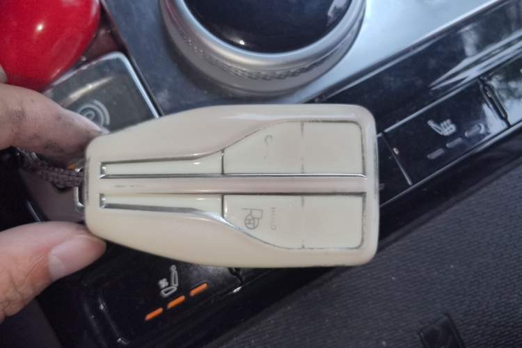 Used Hongqi HS5 2019 2.0T Smart Connect Flagship All-Wheel-Drive Version Vehicle Key