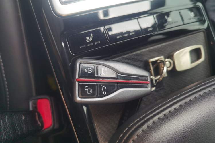 Used Hongqi HS5 2019 2.0T Smart Connect Flagship Edition Vehicle Key