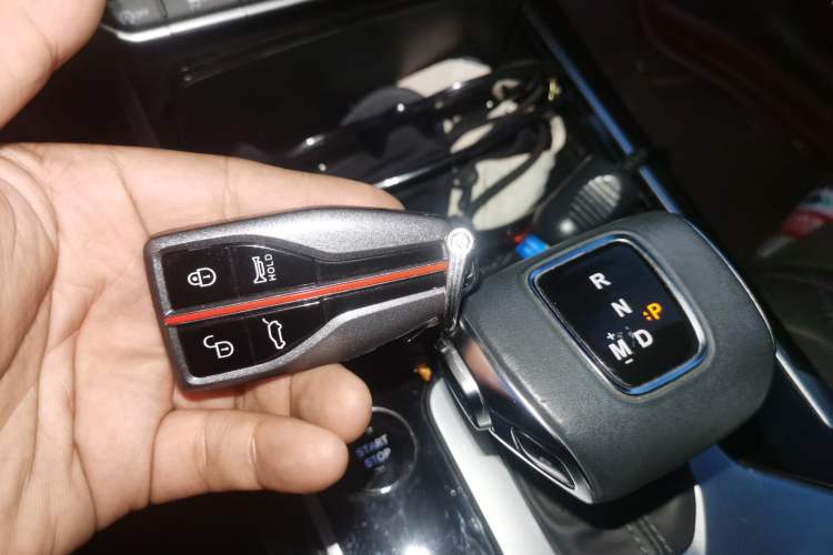 Used Hongqi HS5 2019 2.0T Smart Connect Flagship Edition Vehicle Key
