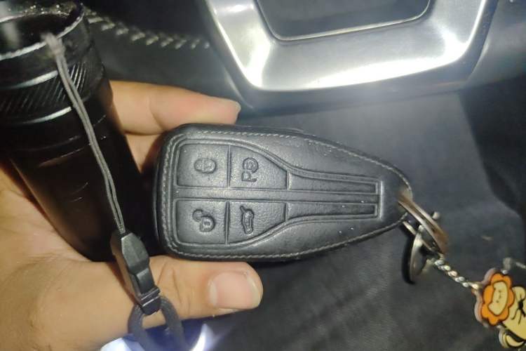 Used Hongqi HS5 2019 2.0T Smart Connect Flagship All-Wheel-Drive Version Vehicle Key