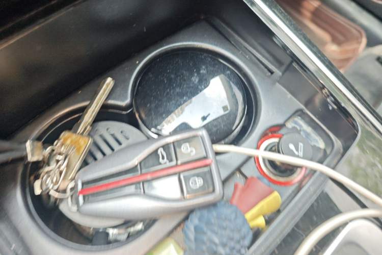Used Hongqi HS5 2019 2.0T Smart Connect Flagship Edition Vehicle Key